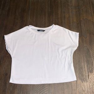 White crop top🤍